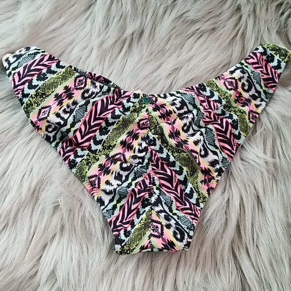 NWT Pink by VS Brazilian cut bikini bottom XS - Picture 2 of 3